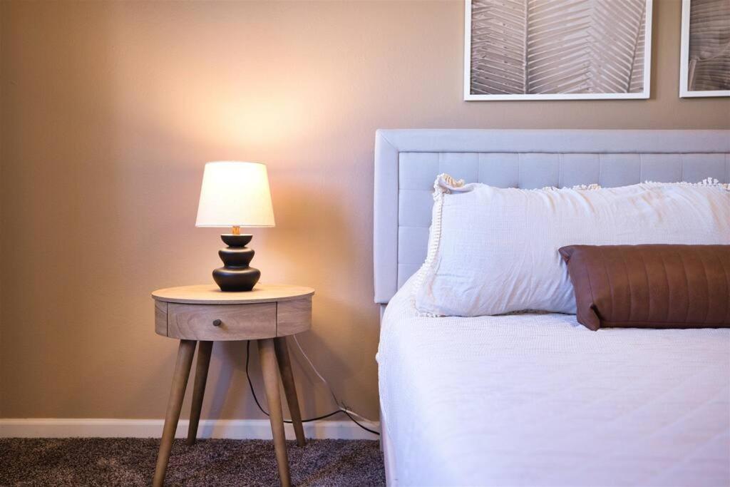 The Scott Pad - Remodeled Space, Large Pool, Centrally Located In The Heart Of Scottsdale! Apartment Scottsdale